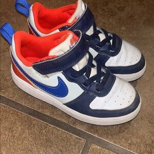 Excellent Condition!! Nike Blue and Orange Toddler Sneakers 🧡💙